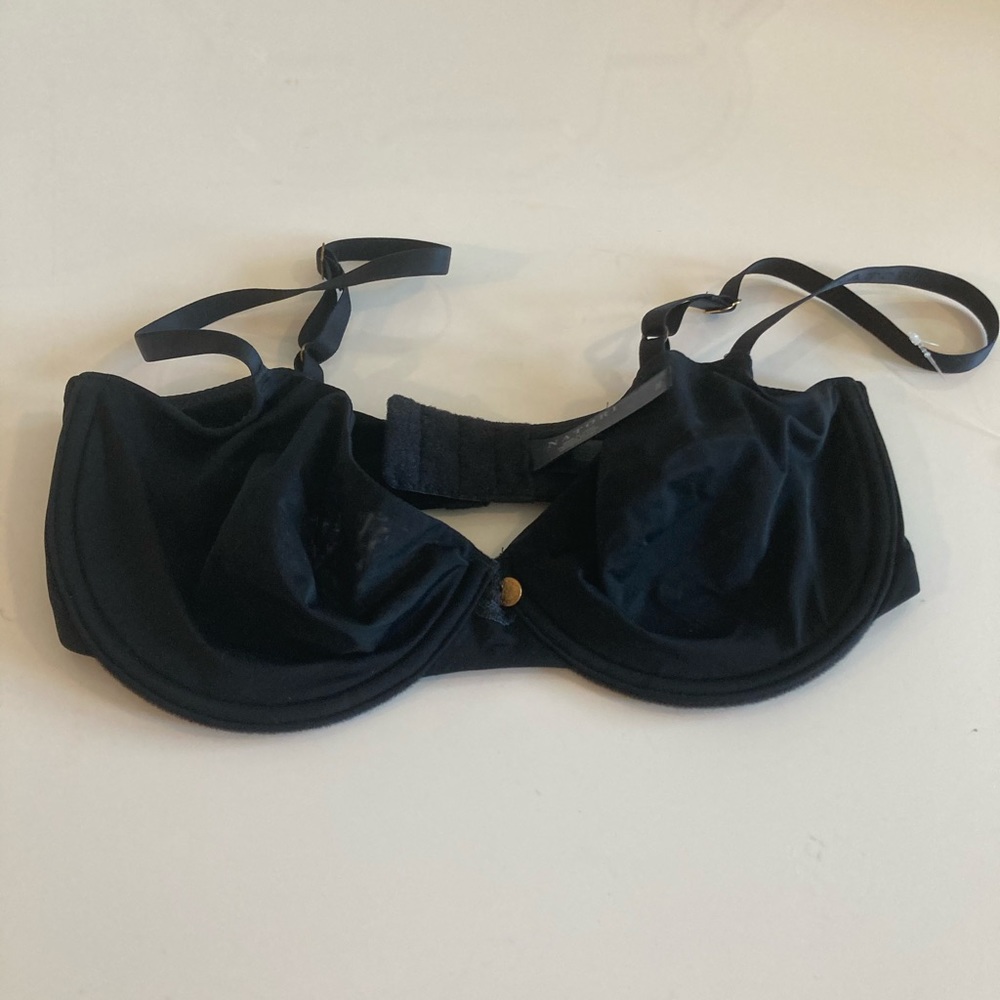 Brand New with Tags black Natori Tee shirt bra.
